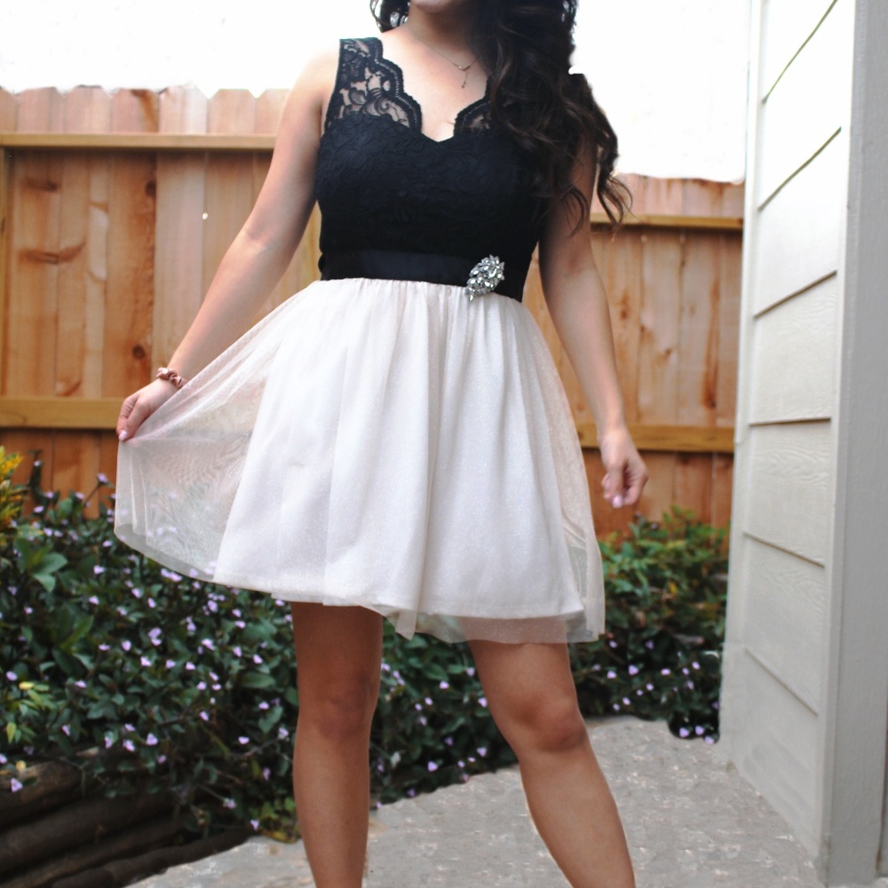 Windsor Black & White Dress | Size: 7 | Worn Once